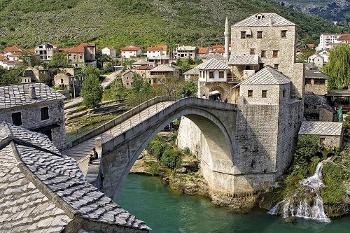 Босния и Герцеговина - одна из самых недорогих стран Европы, что касается недвижимости