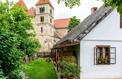 Самую дешёвую недвижимость в Европе можно купить в Венгрии